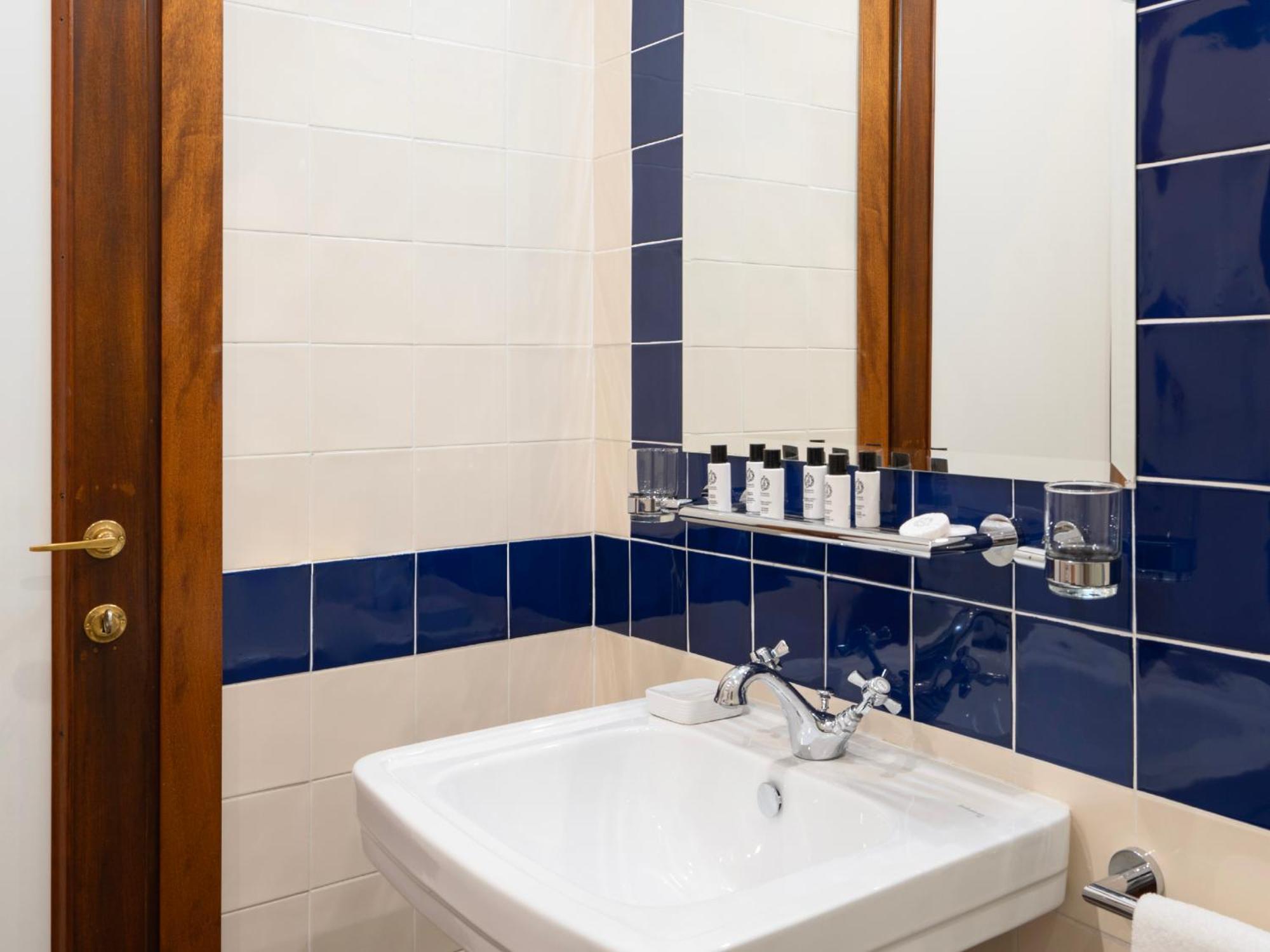 Borgia Di Firenze Bed & Breakfast ภายนอก รูปภาพ